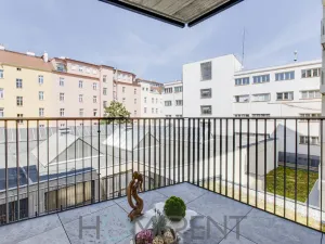 Pronájem bytu 1+kk, Praha, Vyšehradská, 37 m2