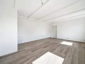 Prodej bytu 2+kk, Bahnhofstraße,Groß-Siegharts,Rakousko, 45 m2