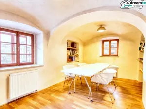 Prodej historického objektu, Horažďovice, Podbranská, 344 m2