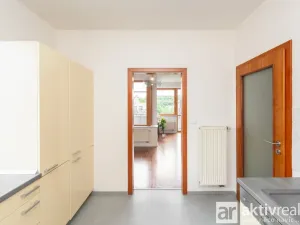 Prodej bytu 3+1, Praha - Žižkov, Mezi domky, 110 m2