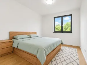Pronájem bytu 2+kk, Praha - Hrdlořezy, Mezitraťová, 48 m2