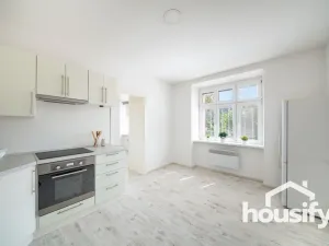Pronájem bytu 2+1, Znojmo, Slovenská, 52 m2