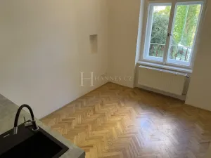 Pronájem bytu 3+1, Praha - Smíchov, Na bělidle, 110 m2