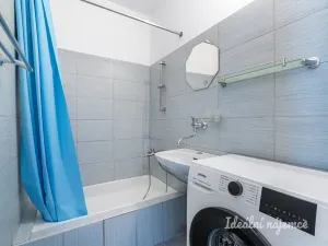 Pronájem bytu 2+kk, Praha, Slancova, 47 m2