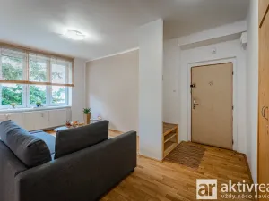 Pronájem bytu 2+1, Neratovice, Dr. E. Beneše, 67 m2