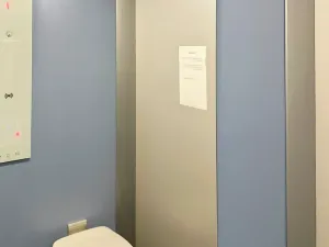 Pronájem bytu 1+kk, Karlovy Vary, Waldertova, 39 m2