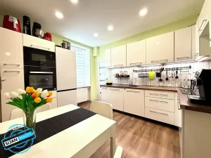 Prodej bytu 4+1, Krnov, Tyršova, 84 m2