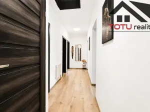 Prodej rodinného domu, Trutnov, 240 m2