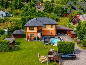 Prodej rodinného domu, Trutnov, 240 m2