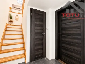 Prodej rodinného domu, Trutnov, 240 m2