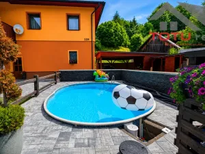 Prodej rodinného domu, Trutnov, 240 m2