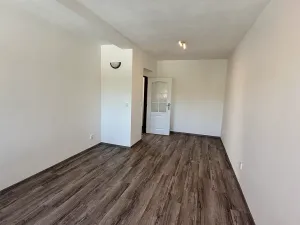 Pronájem bytu 2+1, Jihlava, Na Dolech, 63 m2