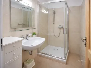 Prodej činžovního domu, Ostružná - Ramzová, 73 m2