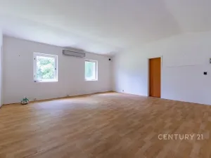 Prodej obchodního prostoru, Lom, Podkrušnohorská, 273 m2