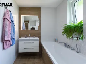 Prodej bytu 2+kk, Meziboří, Hornická, 58 m2