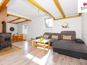 Prodej komerční nemovitosti, Holice, Holubova, 253 m2