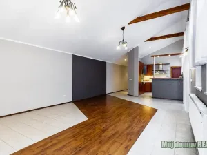 Pronájem vícegeneračního domu, Praha - Písnice, Putimská, 13000 m2
