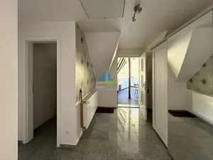 Prodej rodinného domu, Libá, 190 m2