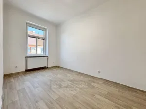 Pronájem bytu 3+kk, České Budějovice - České Budějovice 5, Dobrovodská, 60 m2
