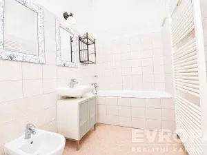 Pronájem bytu 3+1, Praha - Nové Město, Pštrossova, 94 m2