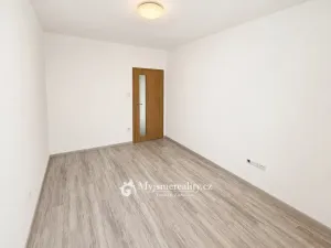 Pronájem bytu 2+kk, Znojmo, Jarošova, 44 m2