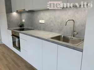 Pronájem bytu 1+kk, Hradec Králové, Chelčického, 36 m2