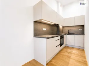 Pronájem bytu 1+kk, Jince, Slavíkova, 38 m2