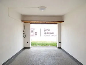 Pronájem garáže, Jindřichův Hradec - Jindřichův Hradec II, Jarošovská, 20 m2