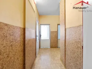 Prodej bytu 3+1, Děčín - Děčín III-Staré Město, Jezdecká, 67 m2