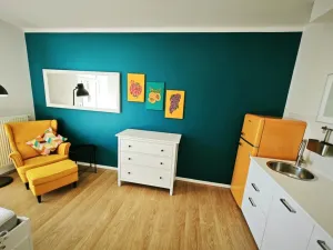Pronájem bytu 1+kk, Praha - Holešovice, V závětří, 34 m2
