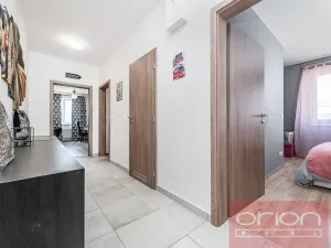 Prodej bytu 3+kk, Praha - Kyje, Sicherova, 72 m2
