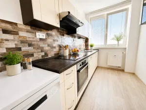 Prodej bytu 3+1, Benešov, Ladova, 68 m2