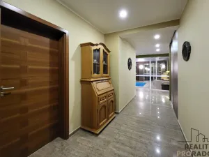 Prodej rodinného domu, Klučov, 267 m2