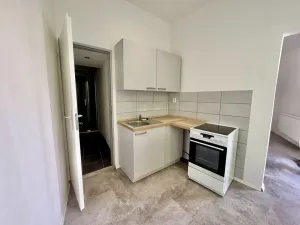 Pronájem bytu 2+kk, Liberec, Zámecký vrch, 33 m2