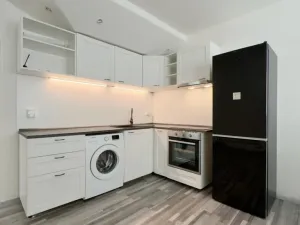 Pronájem bytu 2+kk, Česká Lípa, Hradecká, 40 m2