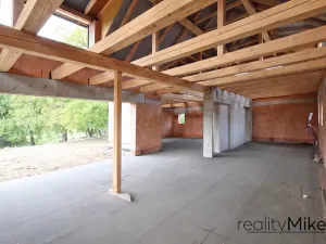 Prodej rodinného domu, Rovensko pod Troskami, 252 m2