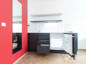 Pronájem bytu 1+kk, Praha - Smíchov, Křížová, 18 m2