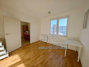Prodej bytu 3+1, České Budějovice, Labská, 76 m2