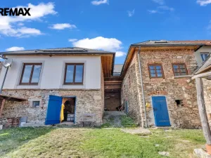 Prodej rodinného domu, Kamenice, 330 m2
