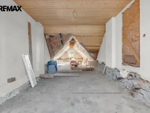 Prodej rodinného domu, Kamenice, 330 m2