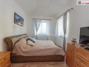 Prodej rodinného domu, Králův Dvůr, 5. května, 360 m2