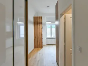 Pronájem bytu 2+kk, Praha - Smíchov, Holečkova, 36 m2