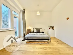 Pronájem bytu 2+kk, Praha - Libeň, U Balabenky, 62 m2