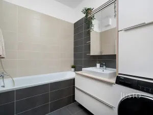 Prodej bytu 3+kk, Rosice, Karla IV., 77 m2