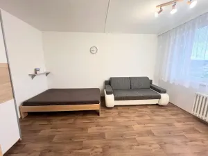 Pronájem bytu 1+1, Jihlava, Královský vršek, 33 m2