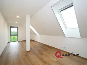 Pronájem bytu 2+1, Praha - Holyně, Za Knotkem, 89 m2
