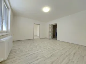 Pronájem bytu 3+1, Pardubice - Zelené Předměstí, Smilova, 92 m2