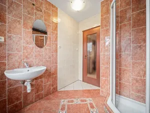 Prodej obchodního prostoru, Jičín, 286 m2