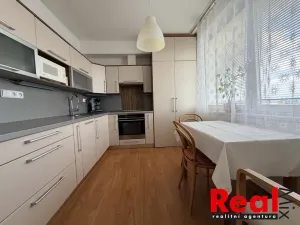 Prodej bytu 3+1, Brno - Bystrc, Teyschlova, 76 m2