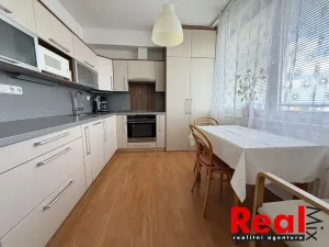 Prodej bytu 3+1, Brno - Bystrc, Teyschlova, 76 m2